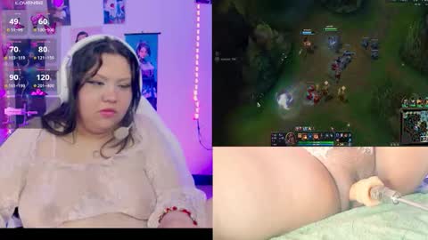 Snapshot of crystal_velvet01 chatting on 3, 3, 2026 crystal online show from 3, 3, 2026