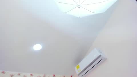 Milf Latina online show from 22, 5, 2026
