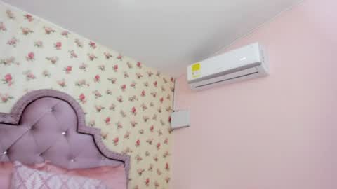 Snapshot of crystal_watson0 chatting on 16, 7, 2026 Milf Latina online show from 16, 7, 2026