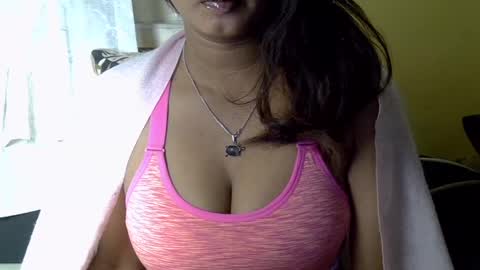 crystalbellax online show from 9, 7, 2026