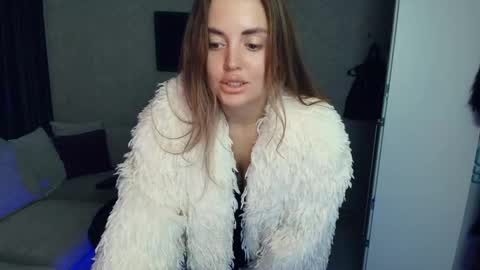 crystalemily online show from 17, 10, 2025