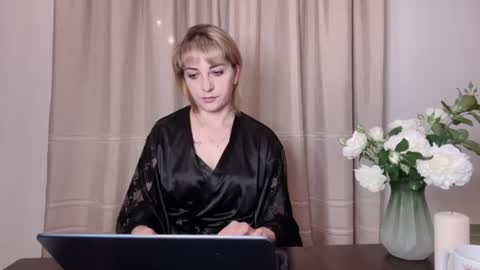 Snapshot of crystalfever_ chatting on 21, 6, 2026 Mary online show from 21, 6, 2026