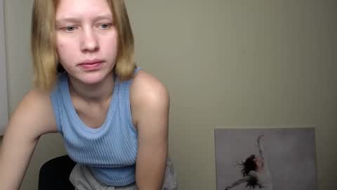 Snapshot of crystalgirl__ chatting on 5, 12, 2024 Stella online show from 5, 12, 2024