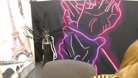 Snapshot of crystalgirl__ chatting on 8, 1, 2025 Stella online show from 8, 1, 2025