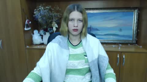 Snapshot of crystalgirl__ chatting on 12, 1, 2025 Stella online show from 12, 1, 2025