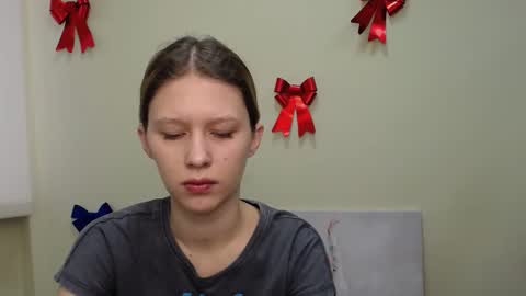 Snapshot of crystalgirl__ chatting on 2, 2, 2025 Stella online show from 2, 2, 2025
