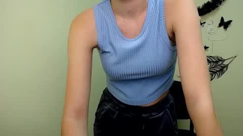 Snapshot of crystalgirl__ chatting on 26, 2, 2025 Stella online show from 26, 2, 2025