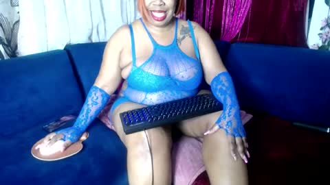 Snapshot of crystaljes chatting on 17, 6, 2026 crystaljes online show from 17, 6, 2026