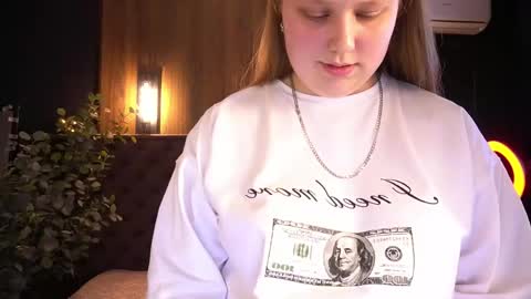crystallpaws_ online show from 21, 5, 2026