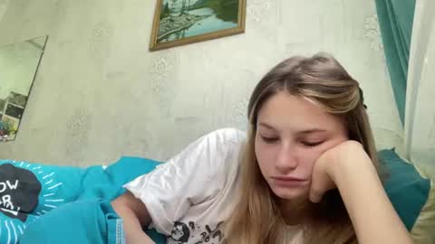 Snapshot of crystalstipp chatting on 5, 7, 2026 crystalstipp online show from 5, 7, 2026