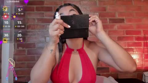 Snapshot of crystalvazquez chatting on 2, 3, 2025 Soy Crystal online show from 2, 3, 2025