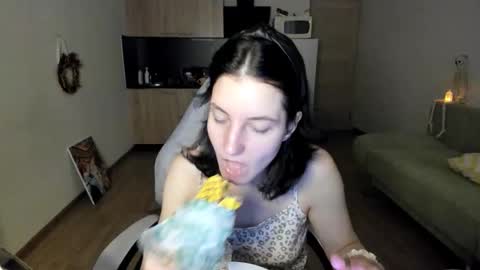 Snapshot of ctrl_v_desire chatting on 27, 9, 2025 Kira online show from 27, 9, 2025