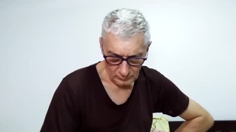 Snapshot of cucaio18 chatting on 1, 3, 2026 BIG UNCUT HARD COCK online show from 1, 3, 2026