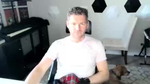 Snapshot of cuck_uu chatting on 25, 9, 2025 cuck_uu online show from 25, 9, 2025