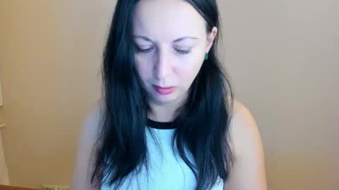 Snapshot of cuckqueenxxl chatting on 18, 10, 2025 HELEN online show from 18, 10, 2025