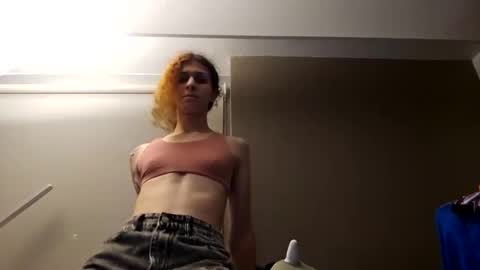 cuddleavenue online show from 17, 9, 2025