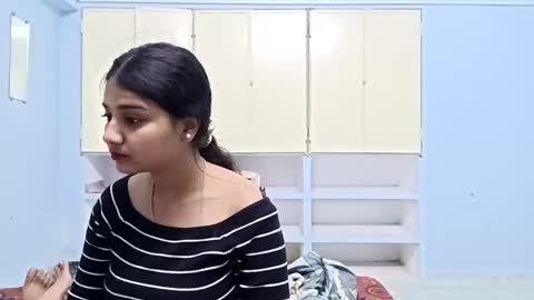 cuddlemuffins online show from 12, 2, 2026