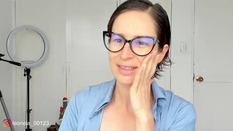 Leonela online show from 17, 12, 2025