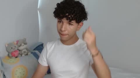 Snapshot of cuddly_twinkie chatting on 16, 1, 2025 Cuddly online show from 16, 1, 2025