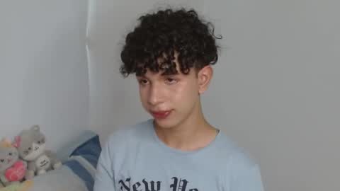 Snapshot of cuddly_twinkie chatting on 17, 1, 2025 Cuddly online show from 17, 1, 2025
