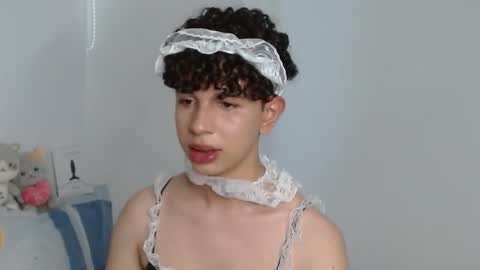 Snapshot of cuddly_twinkie chatting on 18, 1, 2025 Cuddly online show from 18, 1, 2025