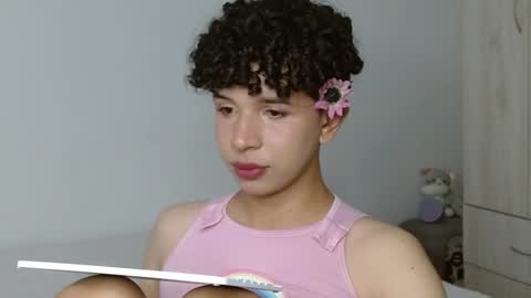 Snapshot of cuddly_twinkie chatting on 28, 2, 2025 Cuddly online show from 28, 2, 2025