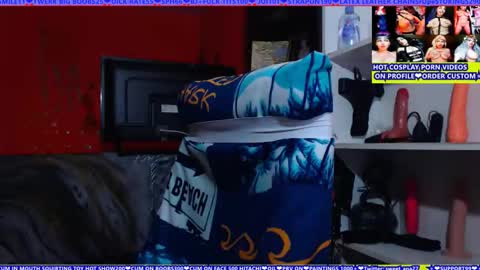 Snapshot of cuminmenowbby chatting on 20, 4, 2026 cuminmenowbby online show from 20, 4, 2026