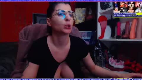 Snapshot of cuminmenowbby chatting on 26, 5, 2026 cuminmenowbby online show from 26, 5, 2026