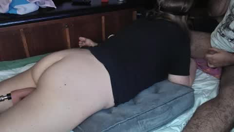 Malcolm and Hannah online show from 5, 4, 2026