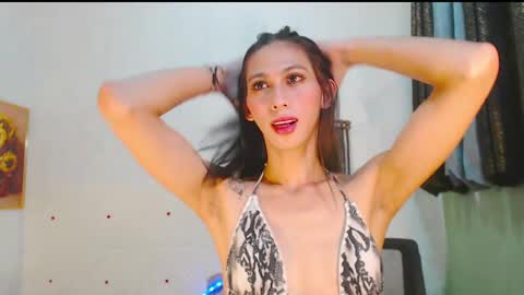 Snapshot of cumm_thiara1999 chatting on 6, 12, 2024 YOUR KWEEN STELLINA online show from 6, 12, 2024