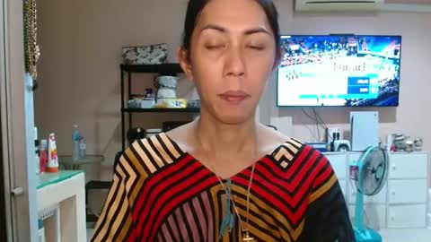 Leah Vergara online show from 6, 10, 2025