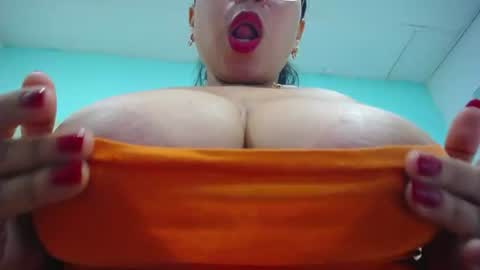 Snapshot of cumontitsxxx chatting on 10, 7, 2026 Cumontitsxxx online show from 10, 7, 2026
