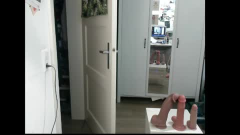 Snapshot of cumshow_x chatting on 5, 4, 2026 Cumshow online show from 5, 4, 2026