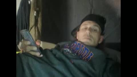 Snapshot of cumslutboi27 chatting on 16, 1, 2025 cumslutboi27 online show from 16, 1, 2025