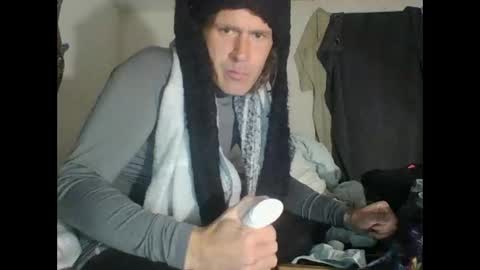 Snapshot of cumslutboi27 chatting on 21, 1, 2025 cumslutboi27 online show from 21, 1, 2025