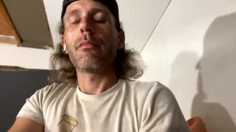 Snapshot of cumslutboi27 chatting on 16, 2, 2025 cumslutboi27 online show from 16, 2, 2025