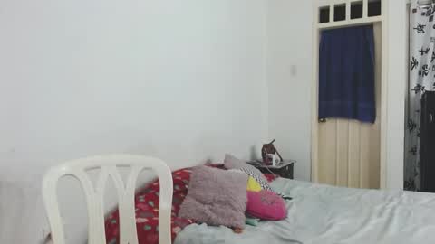 dominic and julieta... independent models online show from 7, 1, 2025