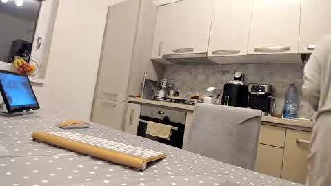 maria  alex online show from 19, 10, 2025