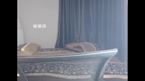 chloe online show from 1, 1, 2025