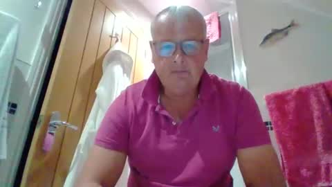 Snapshot of curiousax77 chatting on 11, 9, 2025 curiousax77 online show from 11, 9, 2025