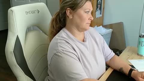 curious couple online show from 3, 2, 2025