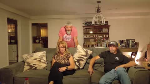 curious couple online show from 18, 4, 2026