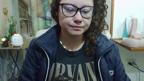 Snapshot of curly_greeneyed chatting on 14, 5, 2026 Vannesa online show from 14, 5, 2026
