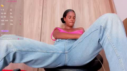 Curly  -  OF- CURLY SWEETT online show from 15, 10, 2025