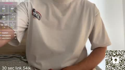 Snapshot of curlyboyy_ chatting on 16, 5, 2026 Mike pvt is open online show from 16, 5, 2026