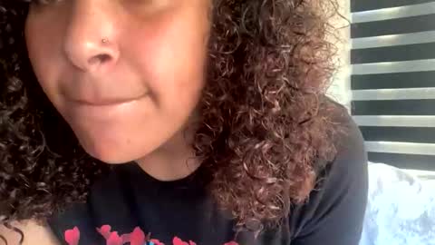 Snapshot of curlygoddess777 chatting on 20, 10, 2025 curlygoddess777 online show from 20, 10, 2025