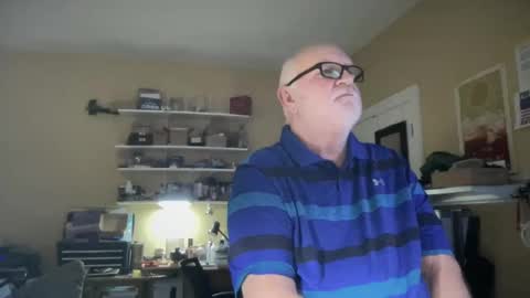 Snapshot of curo69 chatting on 4, 3, 2025 ALAN online show from 4, 3, 2025