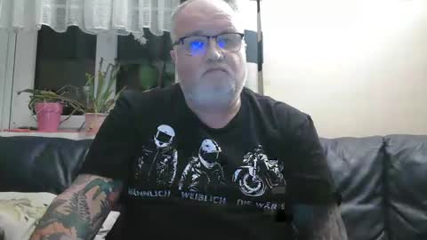 Snapshot of curtus14 chatting on 8, 12, 2024 curtus14 online show from 8, 12, 2024