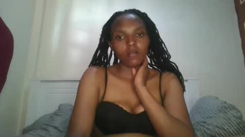 Snapshot of curvy520819 chatting on 14, 11, 2025 curvy520819 online show from 14, 11, 2025