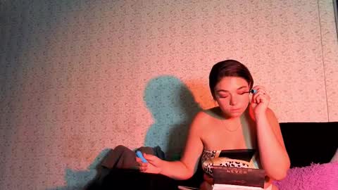 curvy_and_petite11_aws online show from 5, 10, 2025